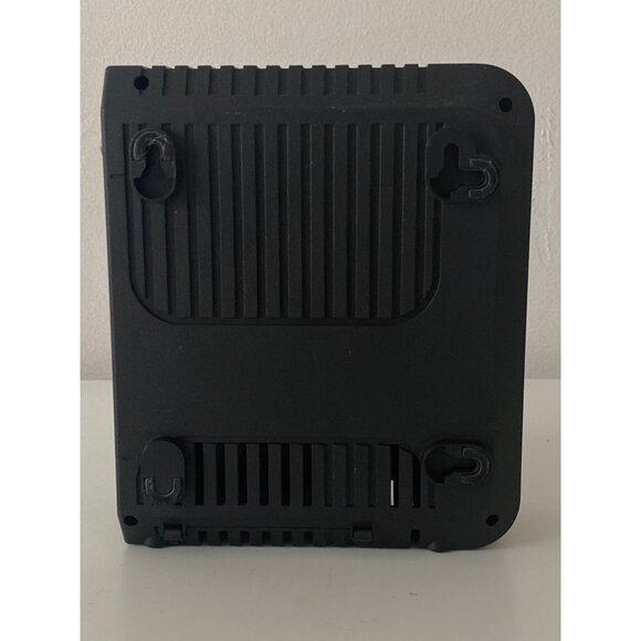 Cisco DPQ3212 Cable Modem Black NO Cables Works As Is - Picture 11 of 11